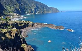 Baia Seixal Oceanfront